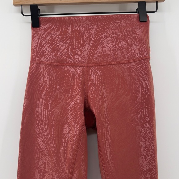 Lululemon Wunder Under High-Rise Crop‎ 23" Shine Cranberry Pink Women 2 Legging - Picture 2 of 6
